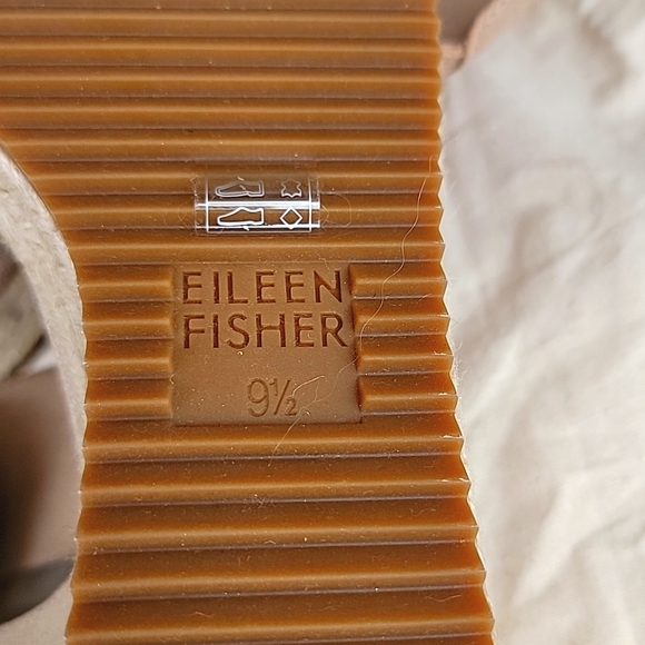 Eileen Fisher "Willow" Wedge Sandal - Picture 2 of 3